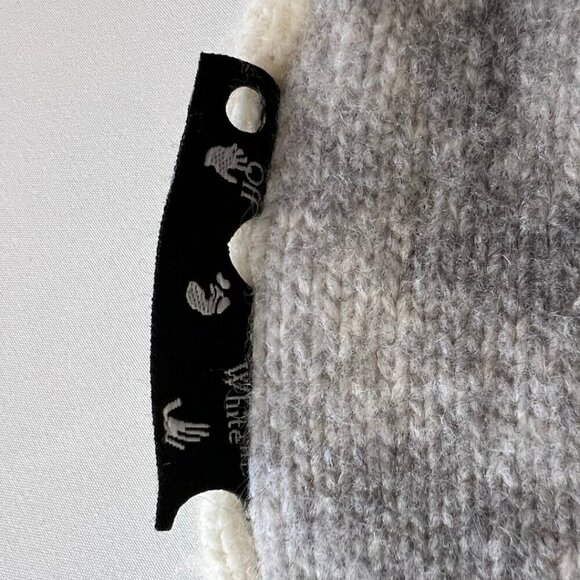 Authenticated Off-White Graphic Wool Crewneck Sweater - Picture 5 of 7